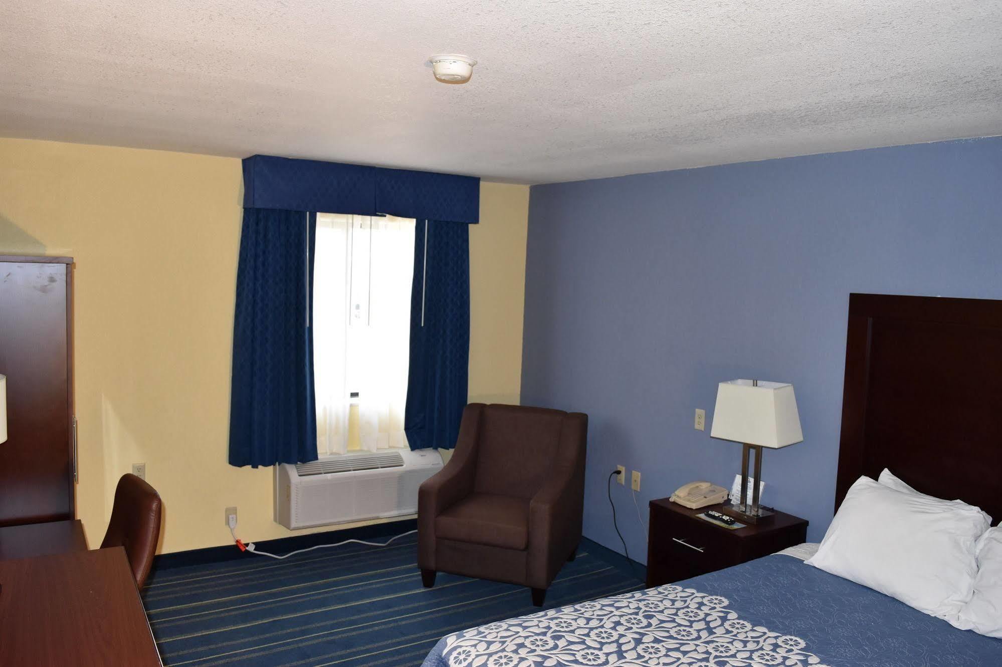 Days Inn By Wyndham Grand Island Buitenkant foto